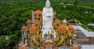 Thuê xe du lịch tại Phú Tân